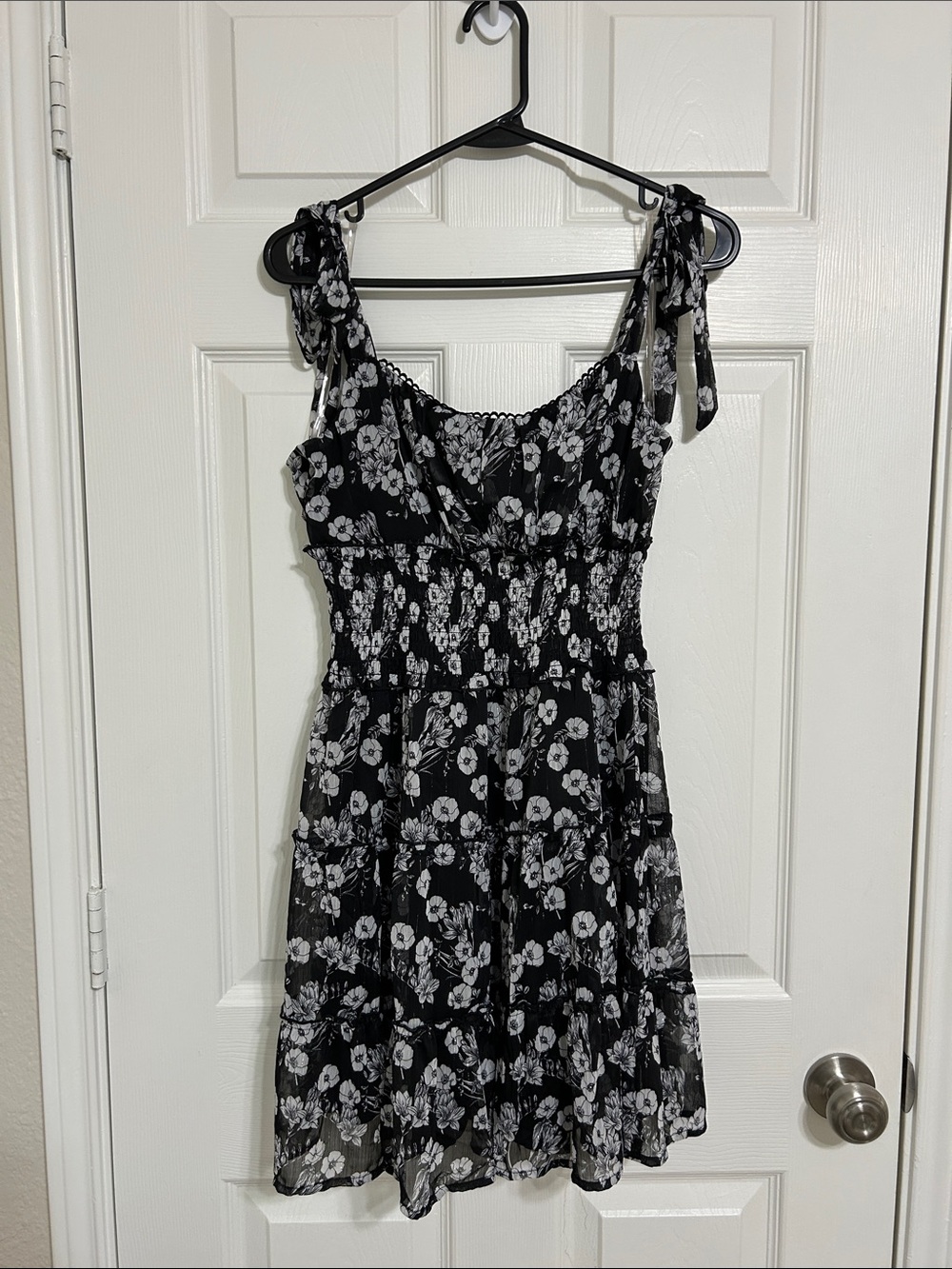 Black & White Floral Tie-Shoulder Sundress Mini